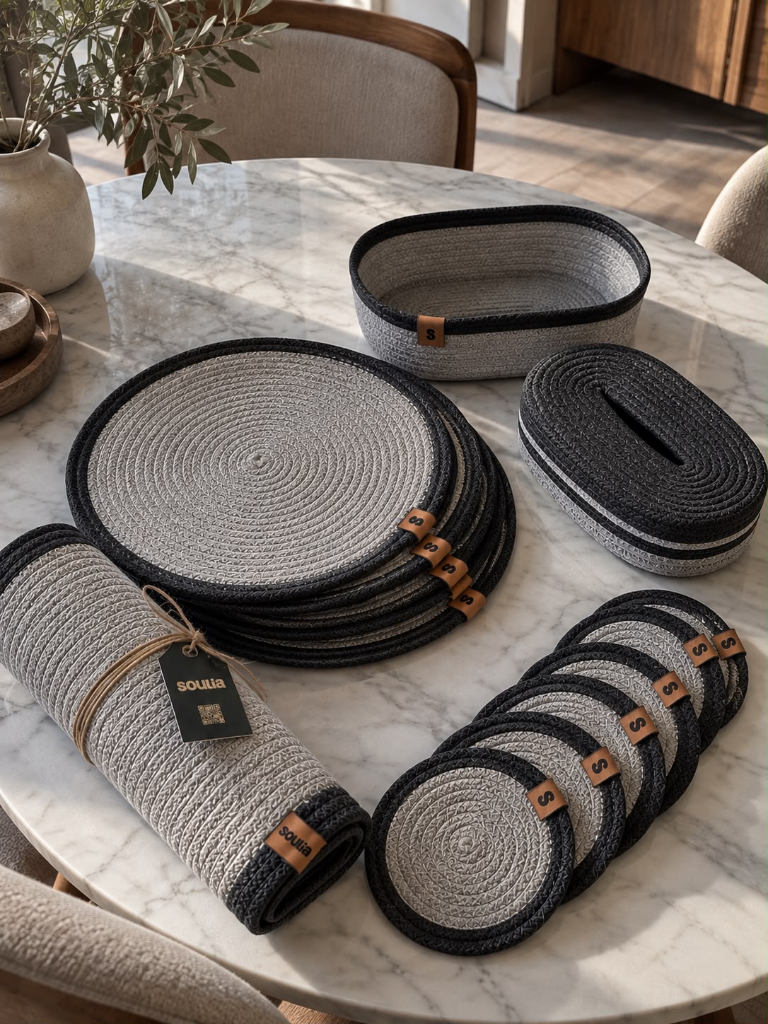 Oriva Dining Set (15 pieces)